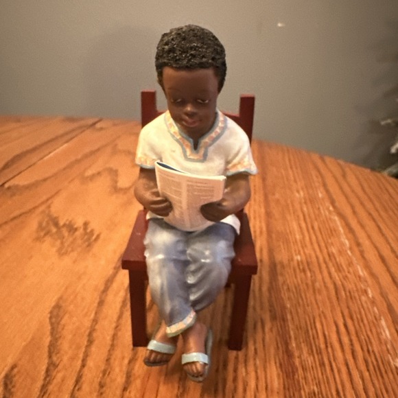 Young's Treasures Of The Heart Boy Girl Sitting Reading African American Vintage - Picture 6 of 12